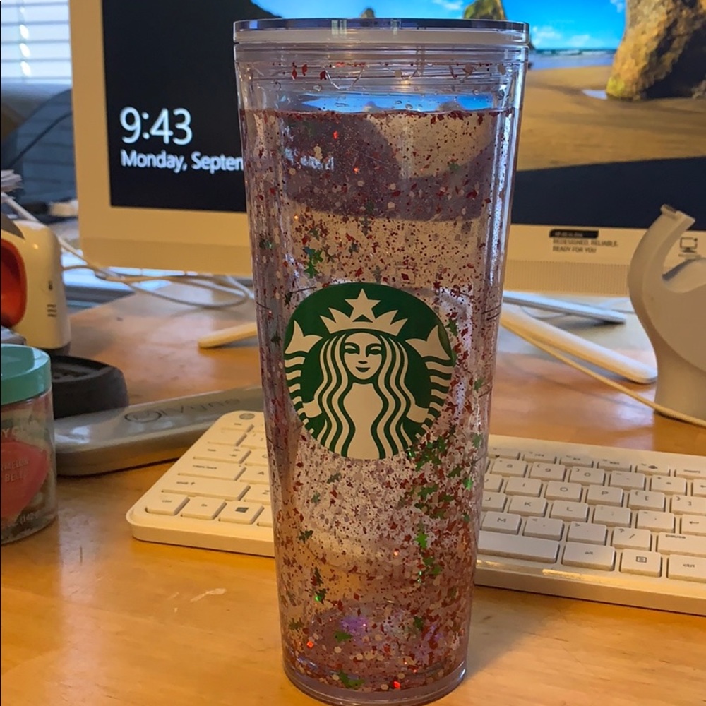 Starbucks Glitter Waterglobe tumbler